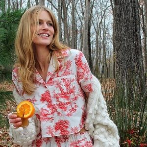 Cara Cara Kohut Red and White Forest Print Top M